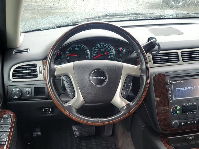 Used 2014 GMC Yukon Denali AWD/4WD image 17