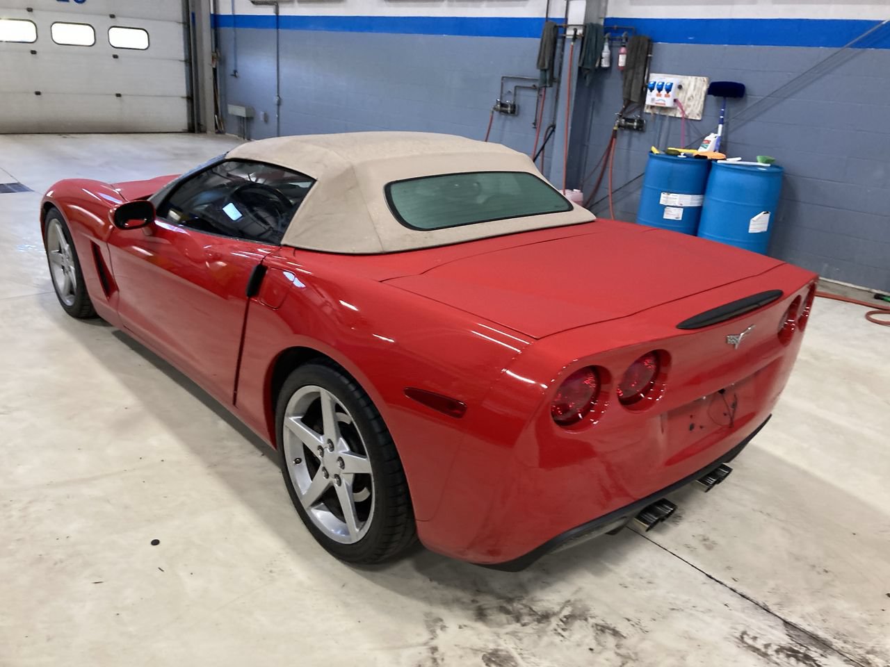 Used 2005 Chevrolet Corvette Convertible w/ Preferred Equipment Group RWD image 5