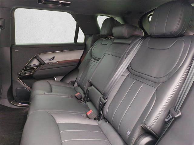 Certified 2025 Land Rover Range Rover Sport Dynamic SE image 22