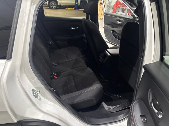 Used 2024 Honda HR-V Sport image 31