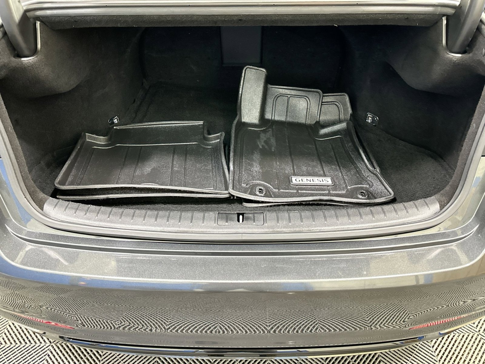 Used 2020 Genesis G80 3.8 image 33