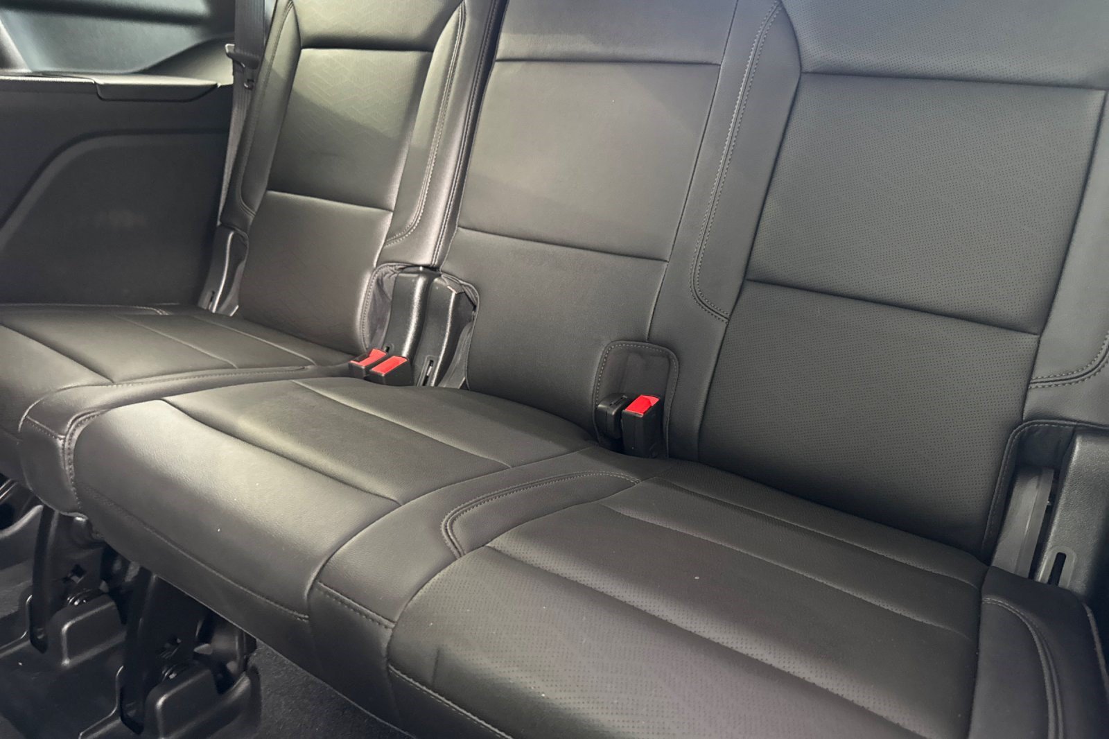 Used 2021 Chevrolet Tahoe High Country w/ Premium Package AWD/4WD image 19