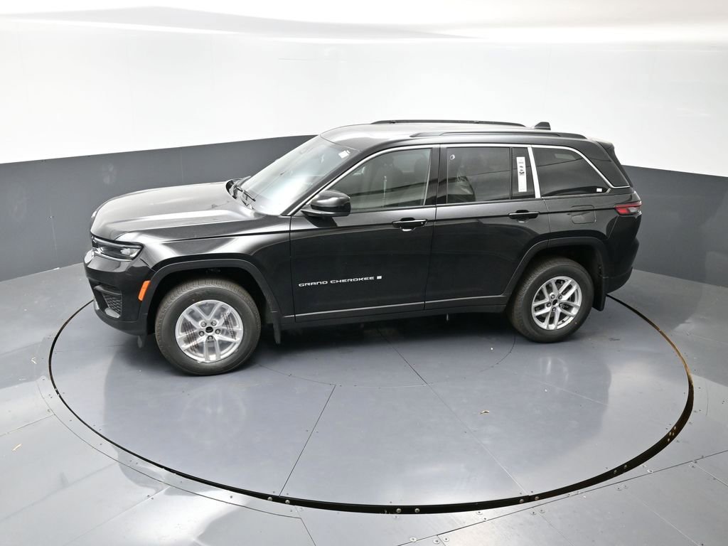 New 2025 Jeep Grand Cherokee Laredo X w/ Luxury Tech Group I image 30