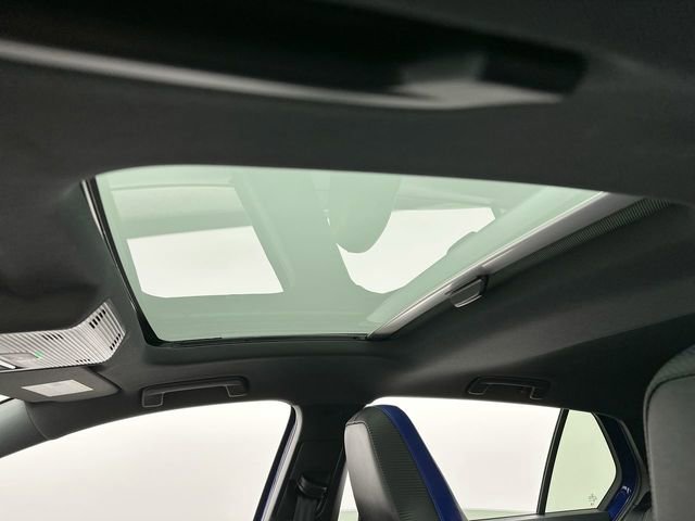 Used 2024 Volkswagen Golf R image 23