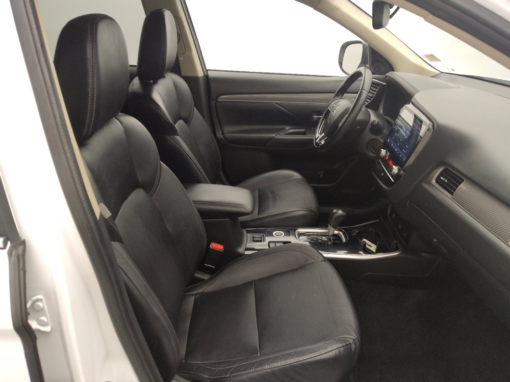 Used 2020 Mitsubishi Outlander SEL AWD/4WD image 21