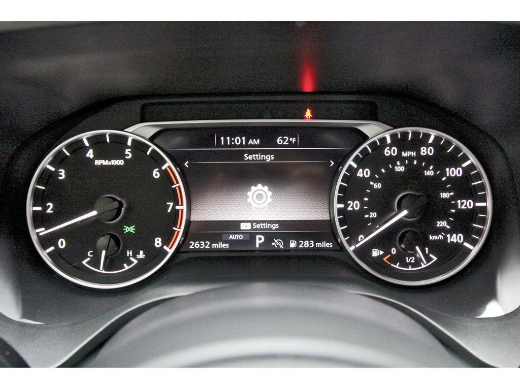 Used 2024 Nissan Rogue S image 12