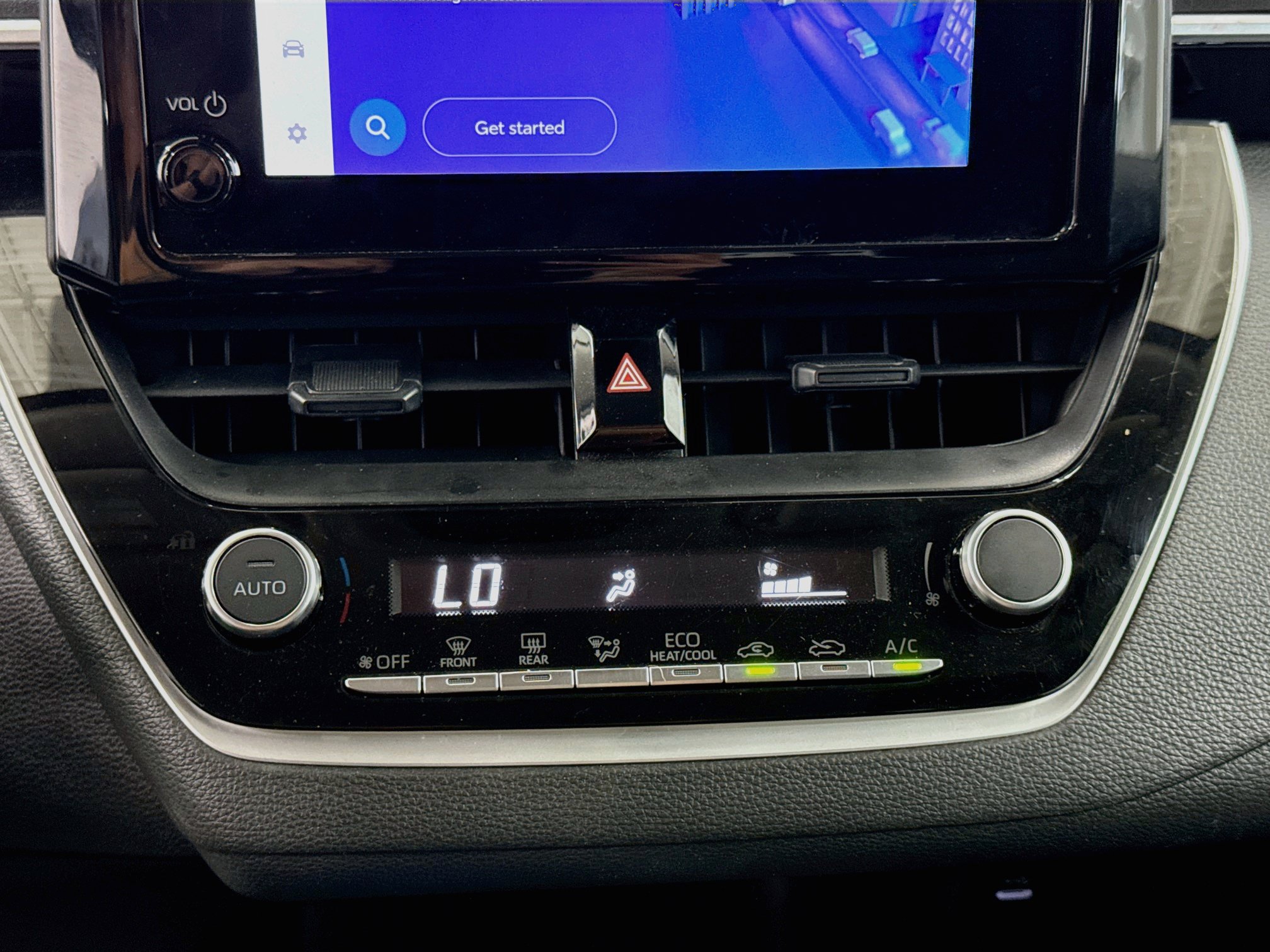 Used 2025 Toyota Corolla LE FWD image 23