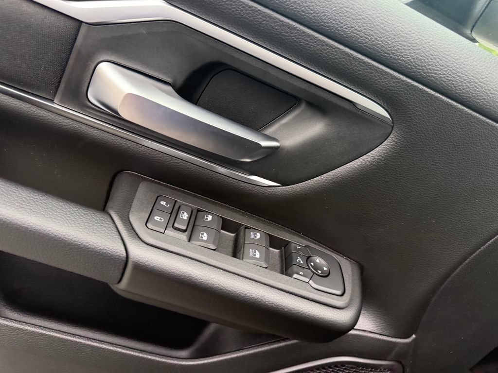 New 2026 RAM 1500 Big Horn AWD/4WD image 6