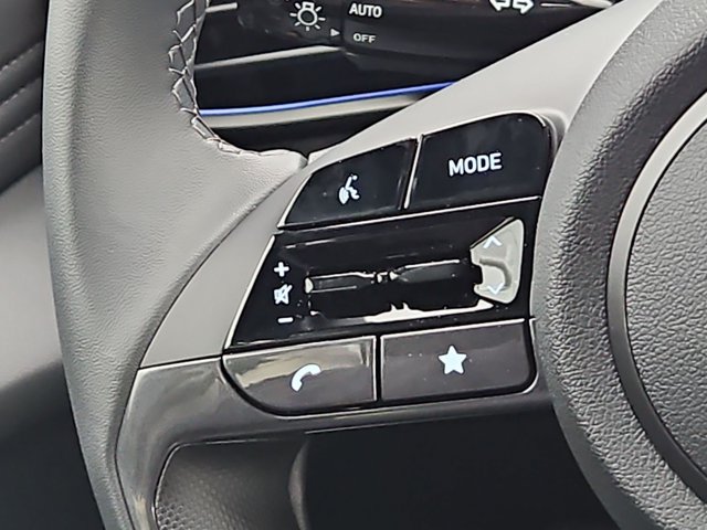 New 2026 Hyundai Elantra SEL FWD image 18