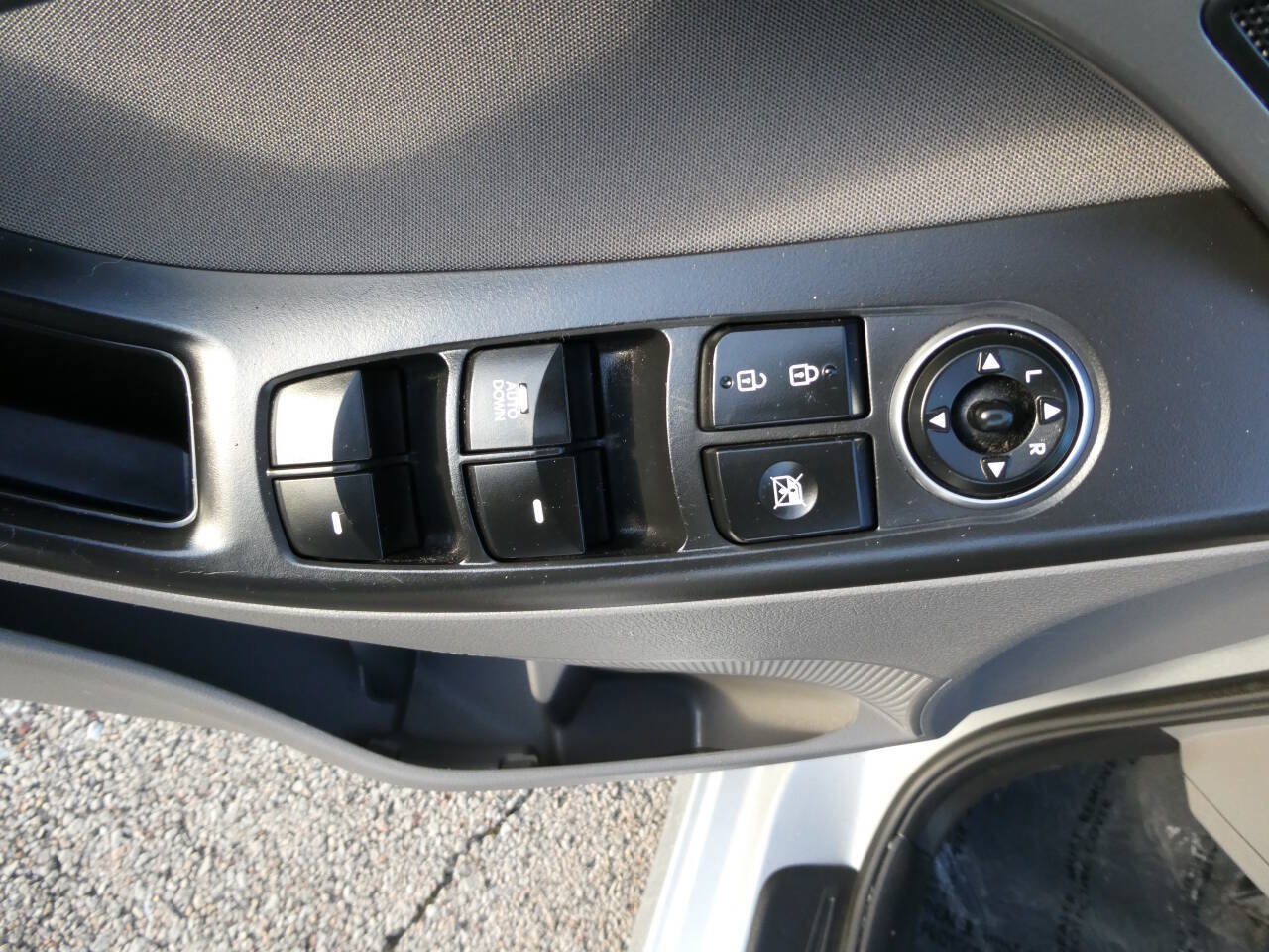 Used 2014 Hyundai Elantra SE w/ Option Group 02 FWD image 22