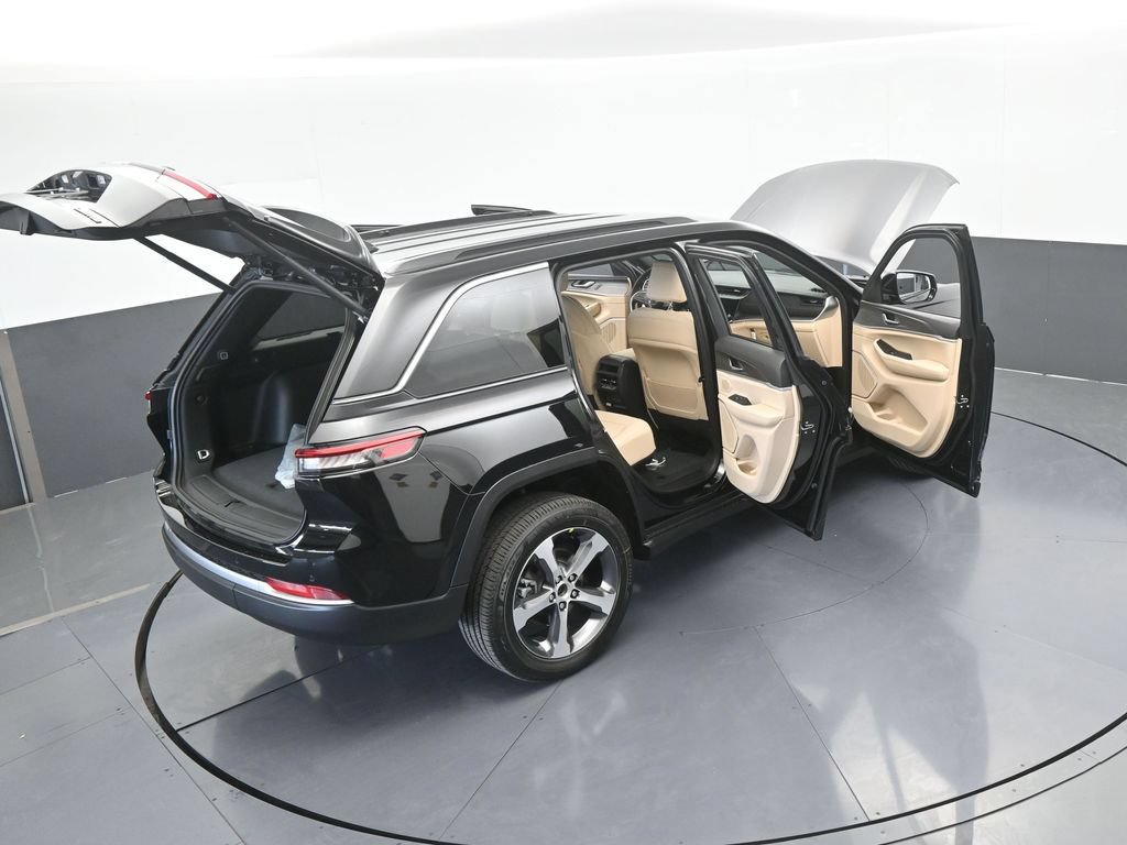 Used 2026 Jeep Grand Cherokee Limited RWD image 51