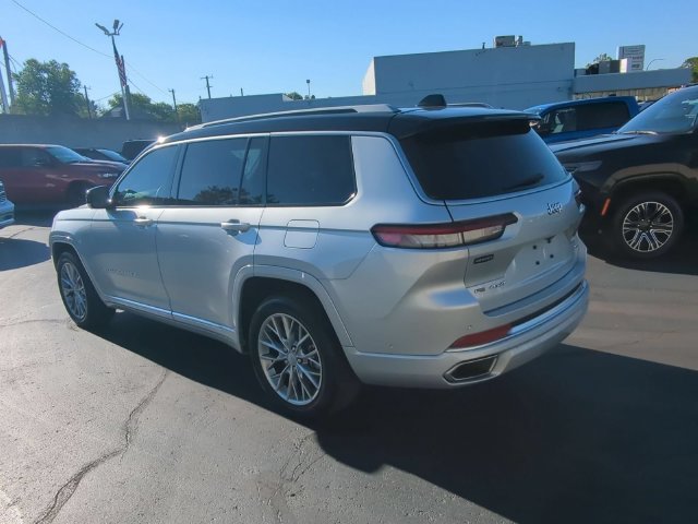 Used 2022 Jeep Grand Cherokee L Summit w/ Luxury Tech Group V AWD/4WD image 4