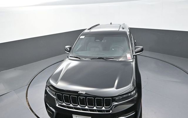 New 2025 Jeep Grand Cherokee Limited w/ Luxury Tech Group II image 13