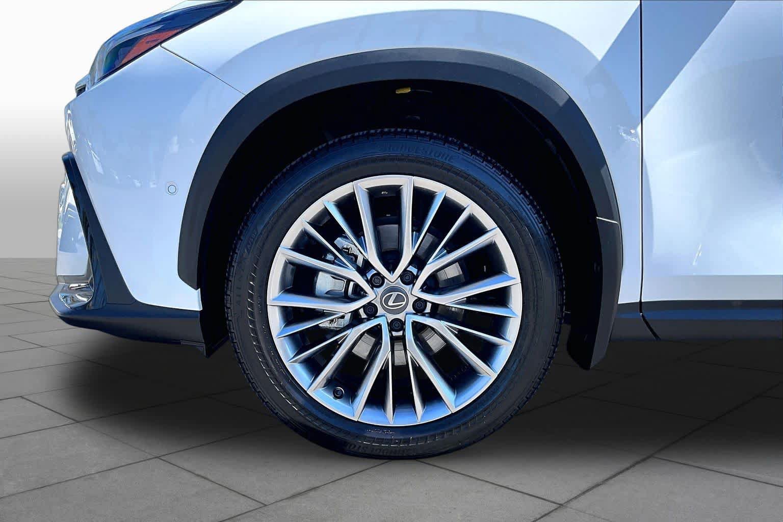 Certified 2026 Lexus NX 350 AWD w/ Accessory Package (2T) image 10