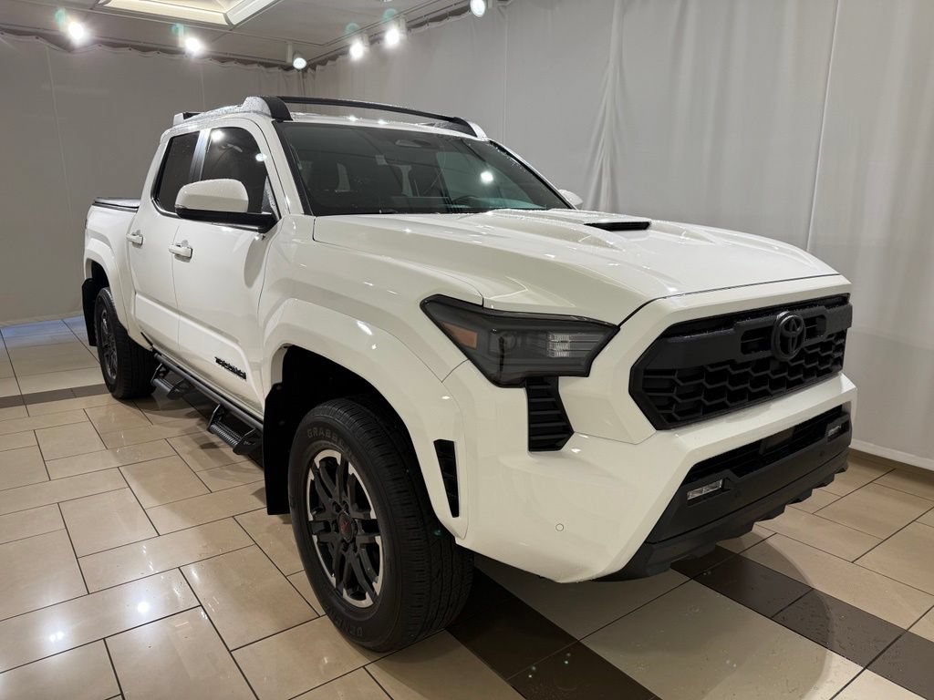 Certified 2024 Toyota Tacoma TRD Sport w/ TRD Sport Upgrade Package AWD/4WD image 7