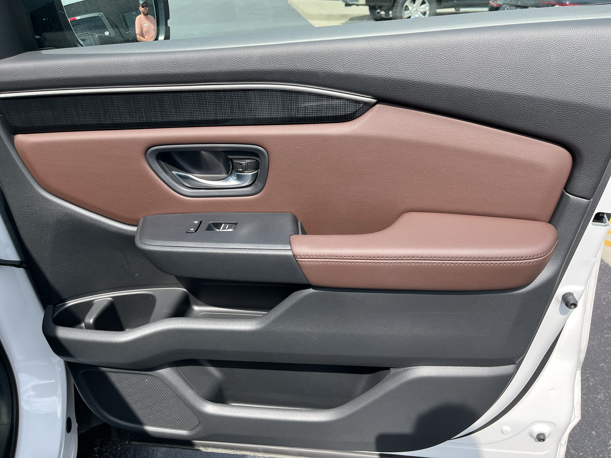 Used 2024 Honda Pilot Elite image 54