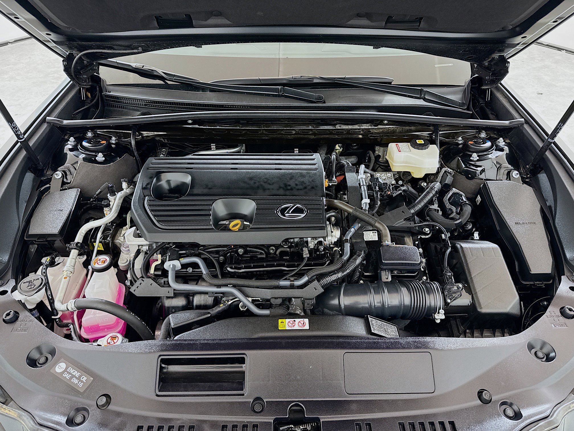 Used 2025 Lexus ES 300h w/ Premium Package image 29