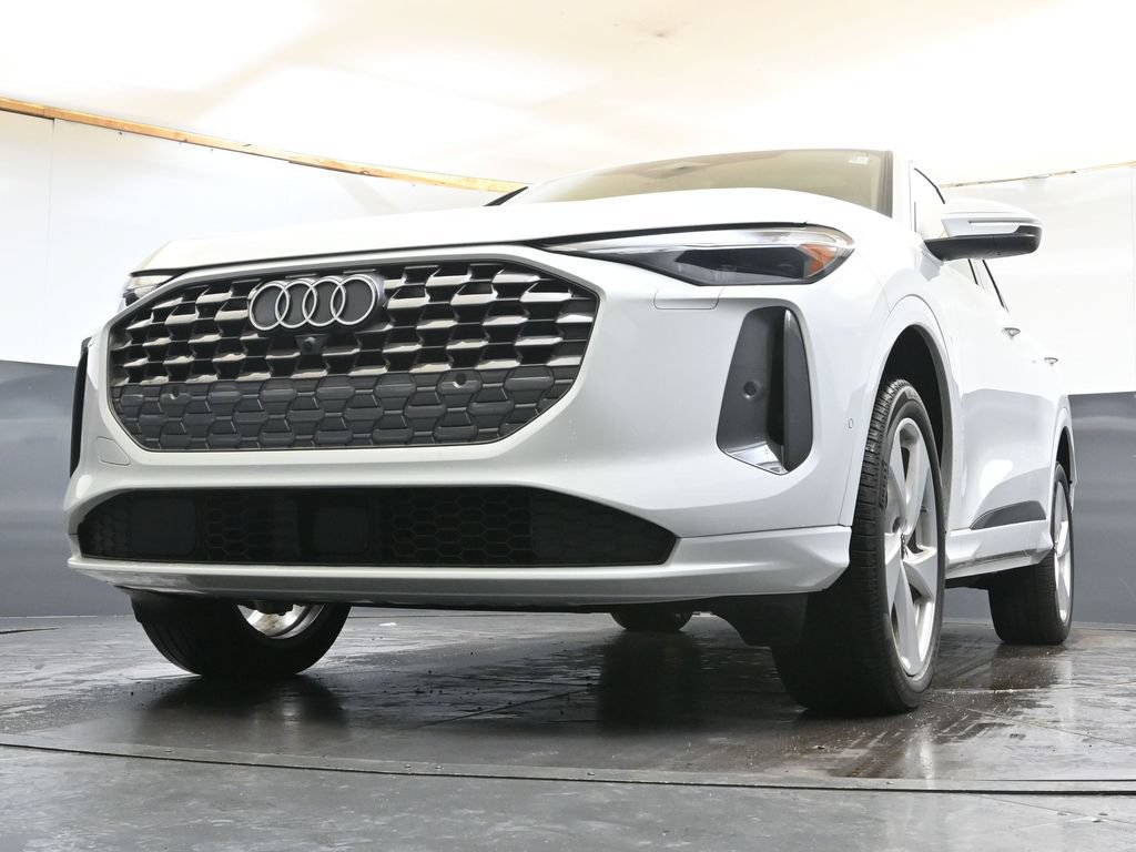Used 2025 Audi Q5 Premium Plus w/ Premium Plus AWD/4WD image 37