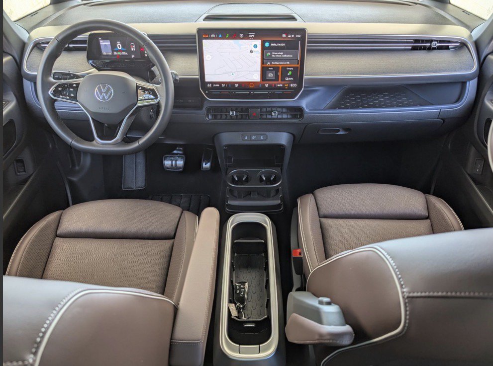 Used 2025 Volkswagen ID. Buzz Pro S Plus RWD image 8