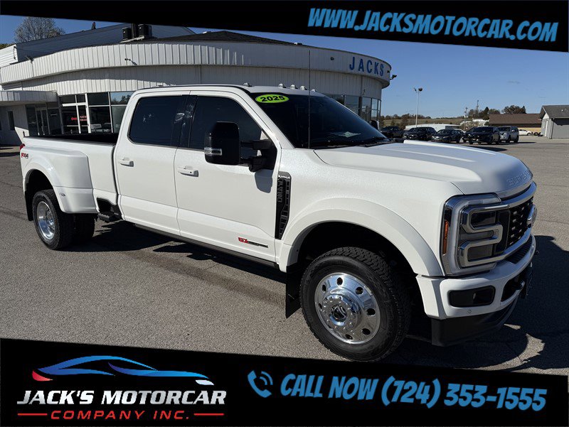 Used 2025 Ford F450 Platinum w/ FX4 Off-Road Package image 5