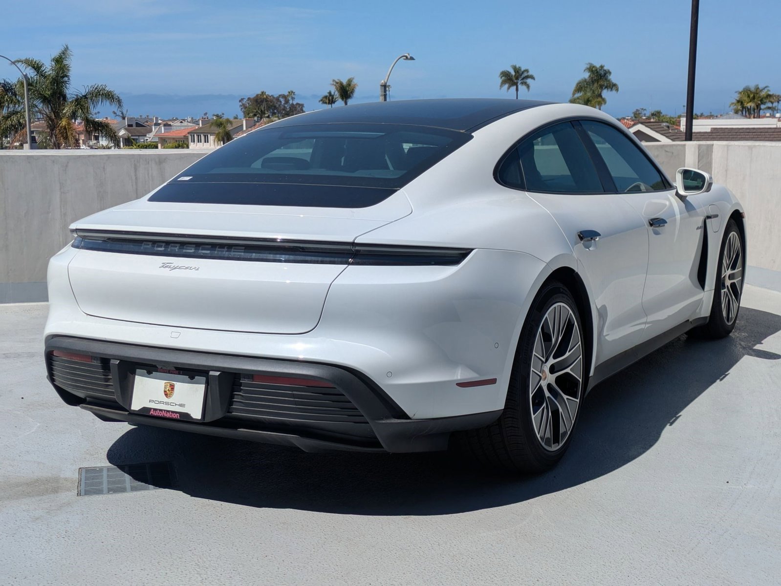 New 2025 Porsche Taycan image 9