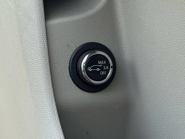 Certified 2023 Cadillac XT4 Premium Luxury AWD/4WD image 18