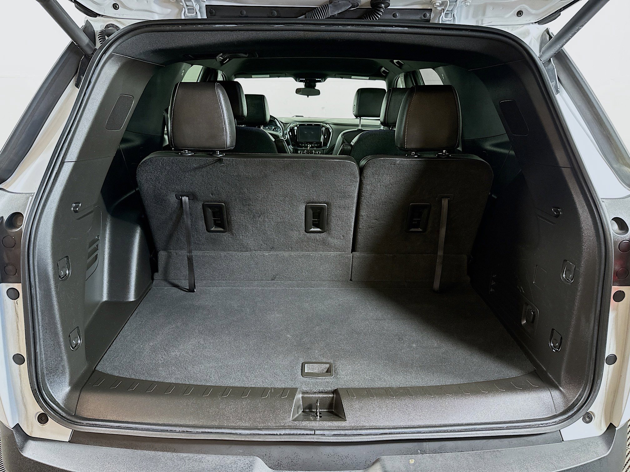 Used 2023 Chevrolet Traverse LT image 25