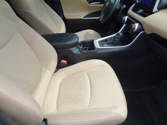 Used 2024 Toyota RAV4 XLE w/ Convenience Package AWD/4WD image 15