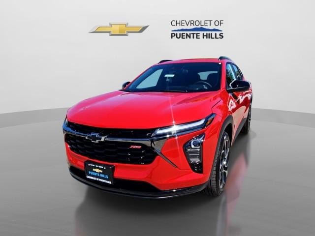 New 2026 Chevrolet Trax RS w/ Sunroof Package FWD image 3