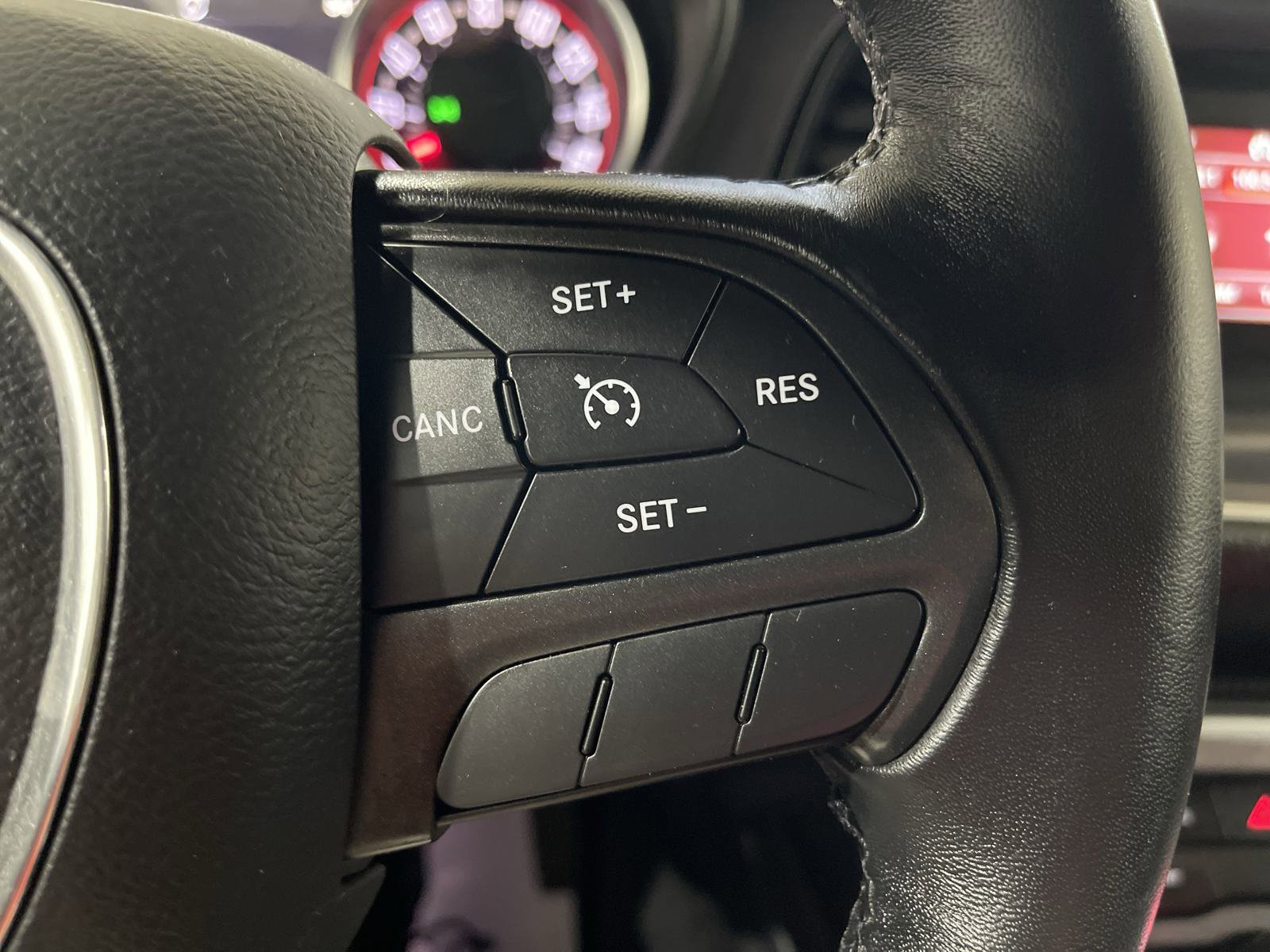 Used 2017 Dodge Challenger R/T image 22