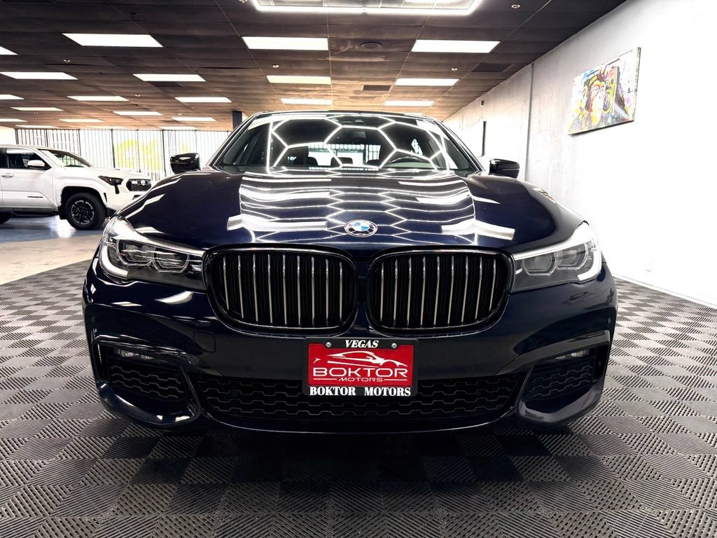 Used 2019 BMW 740i w/ M Sport Package RWD image 4