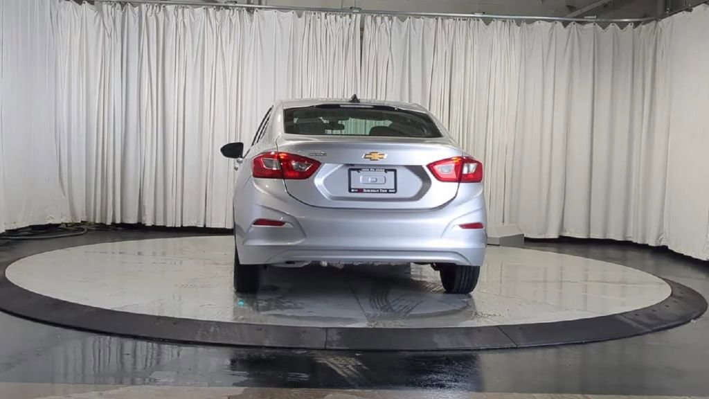 Used 2019 Chevrolet Cruze LS w/ LS Fleet Convenience Package FWD image 9