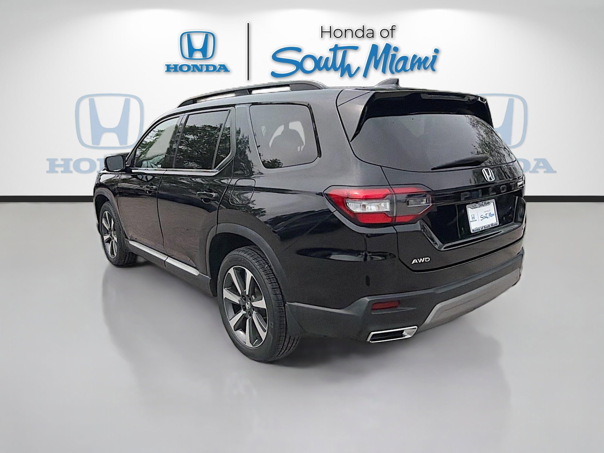 Certified 2023 Honda Pilot Touring image 5