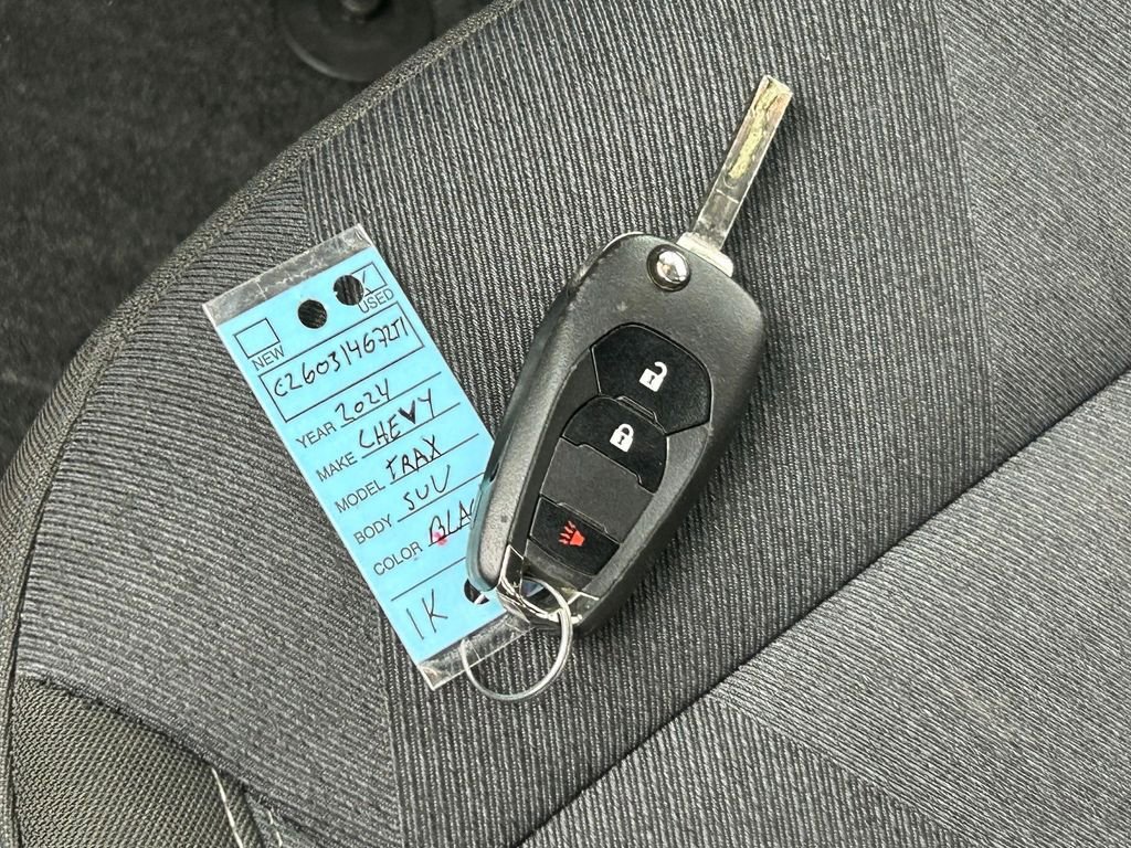 Used 2024 Chevrolet Trax LS image 44