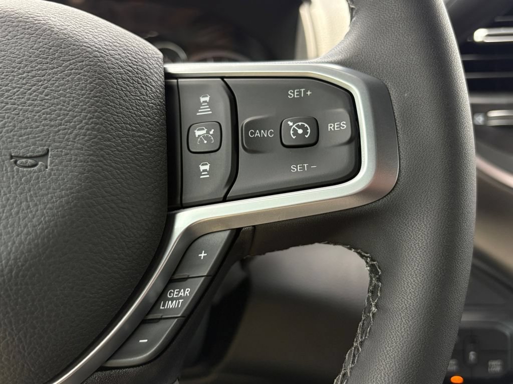 New 2026 RAM 2500 Big Horn AWD/4WD image 12