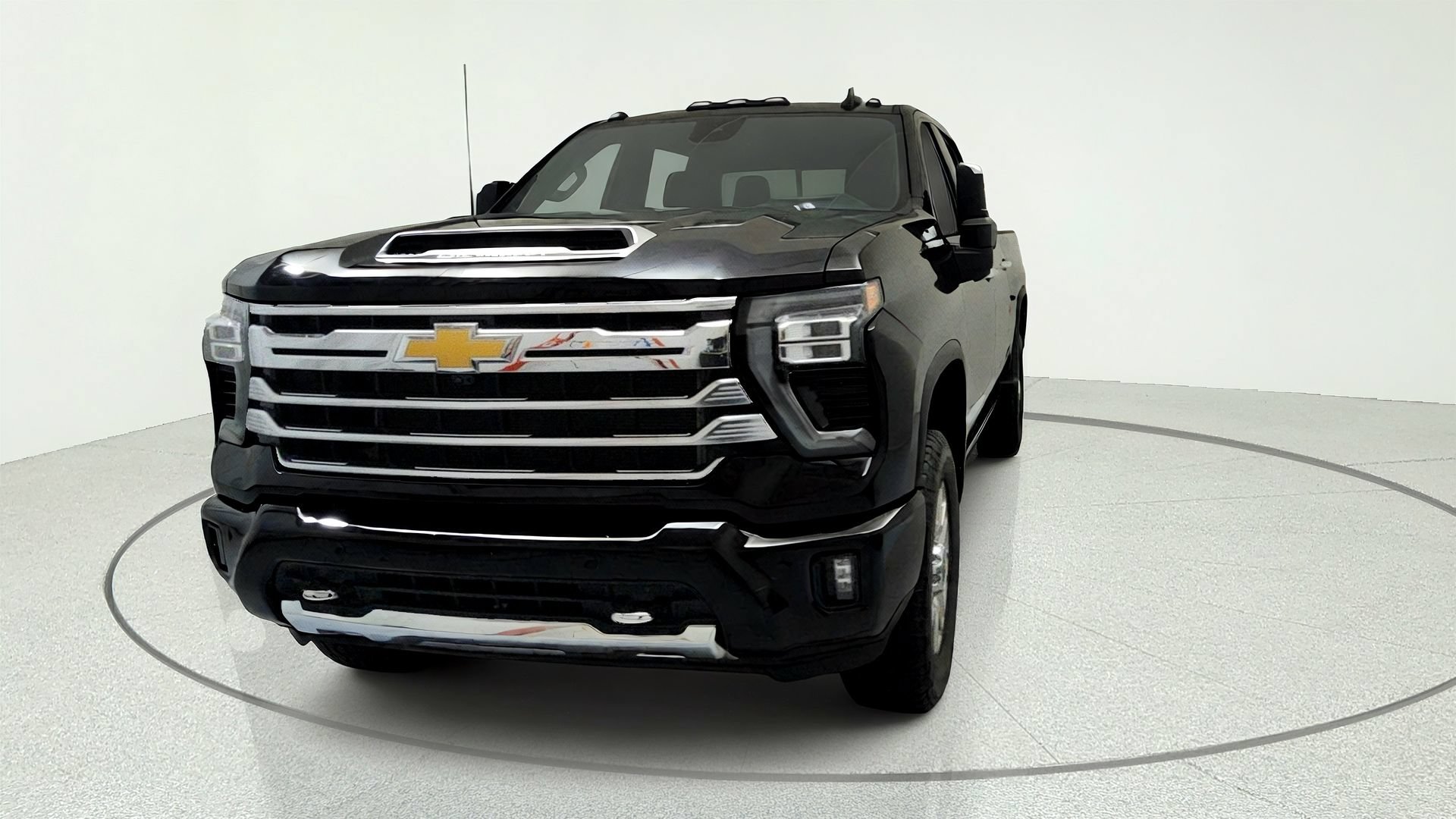 Used 2025 Chevrolet Silverado 2500 High Country w/ High Country Premium Package AWD/4WD image 8