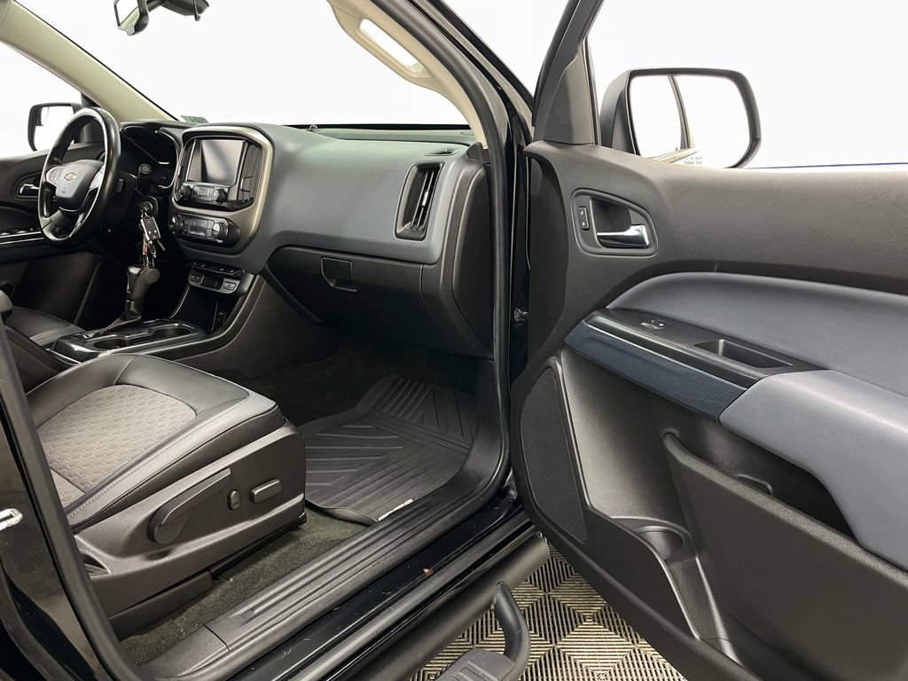 Used 2016 Chevrolet Colorado Z71 AWD/4WD image 34
