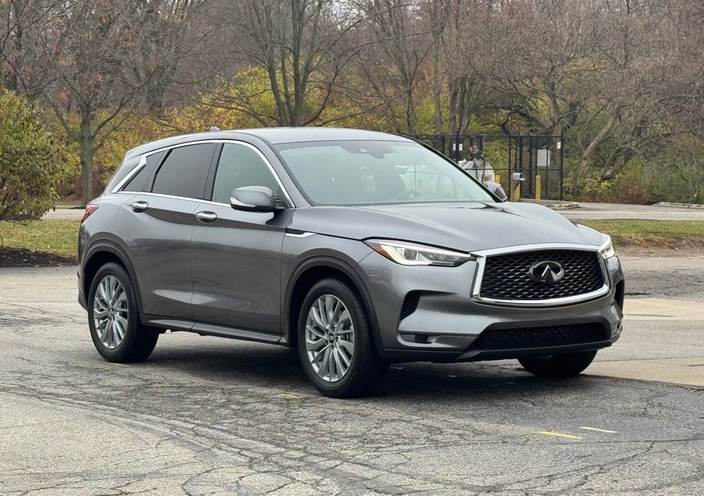 Used 2025 INFINITI QX50 Pure image 1