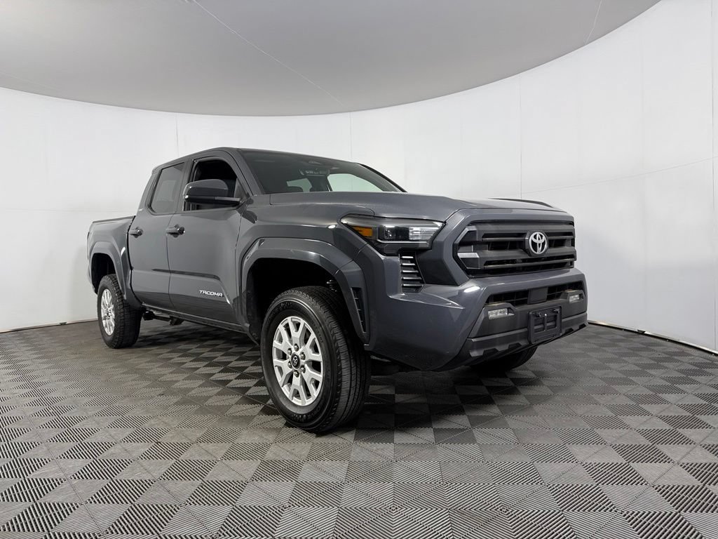 Used 2024 Toyota Tacoma SR5 RWD image 4