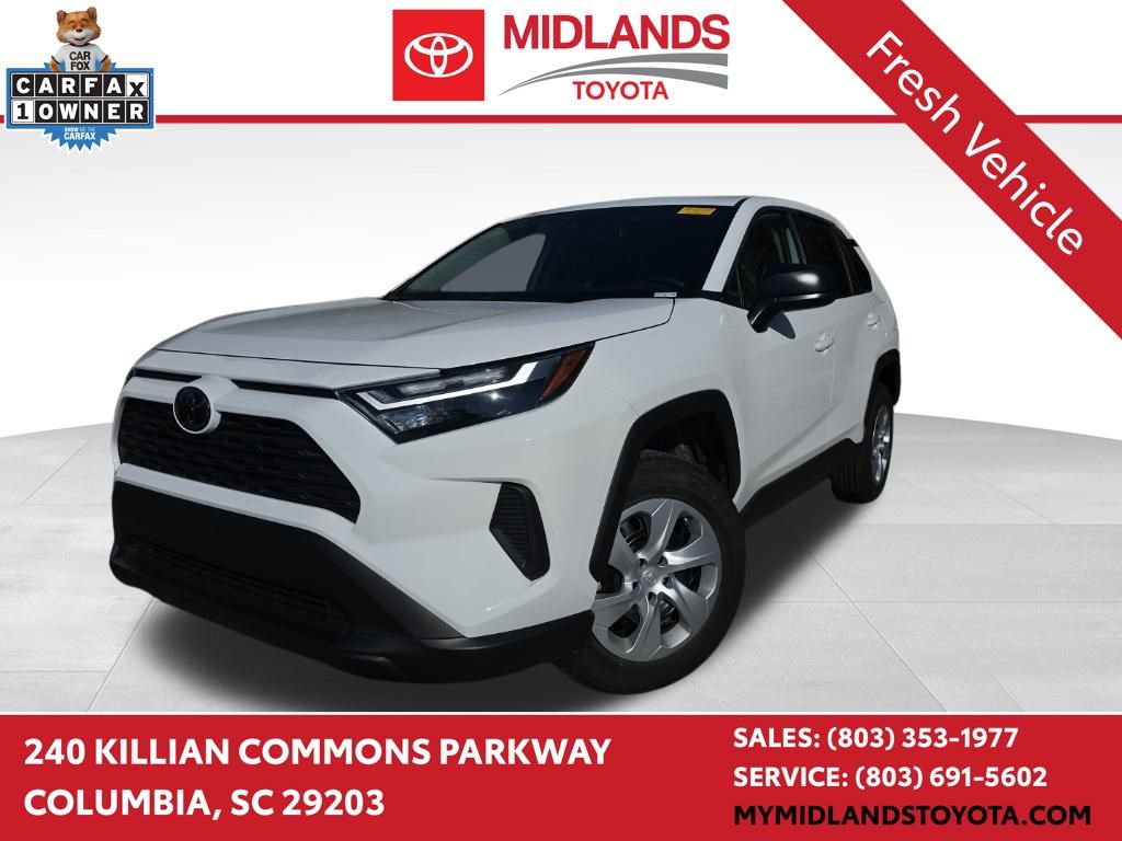 Used 2025 Toyota RAV4 LE image 1