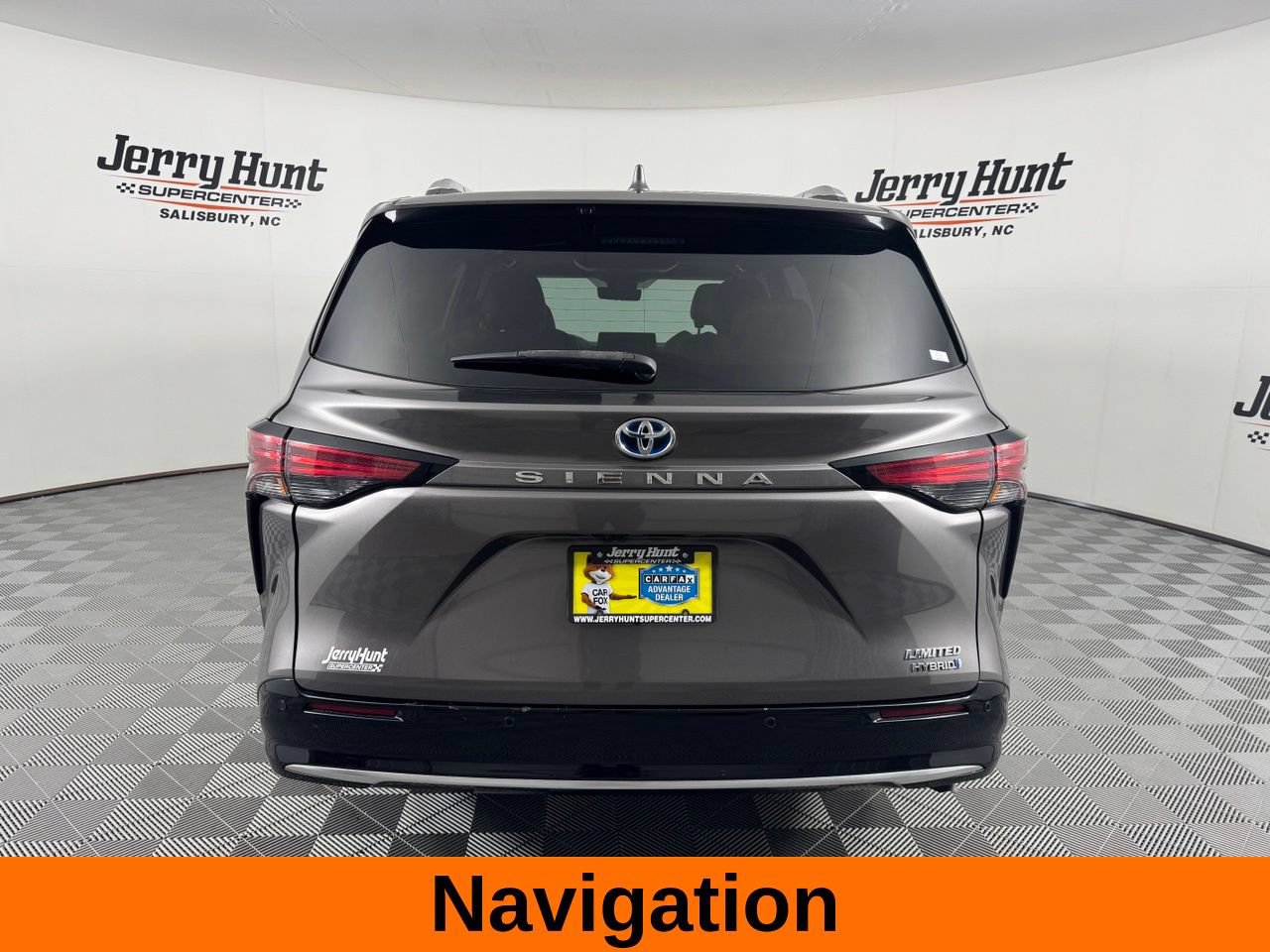 Used 2021 Toyota Sienna Limited FWD image 10