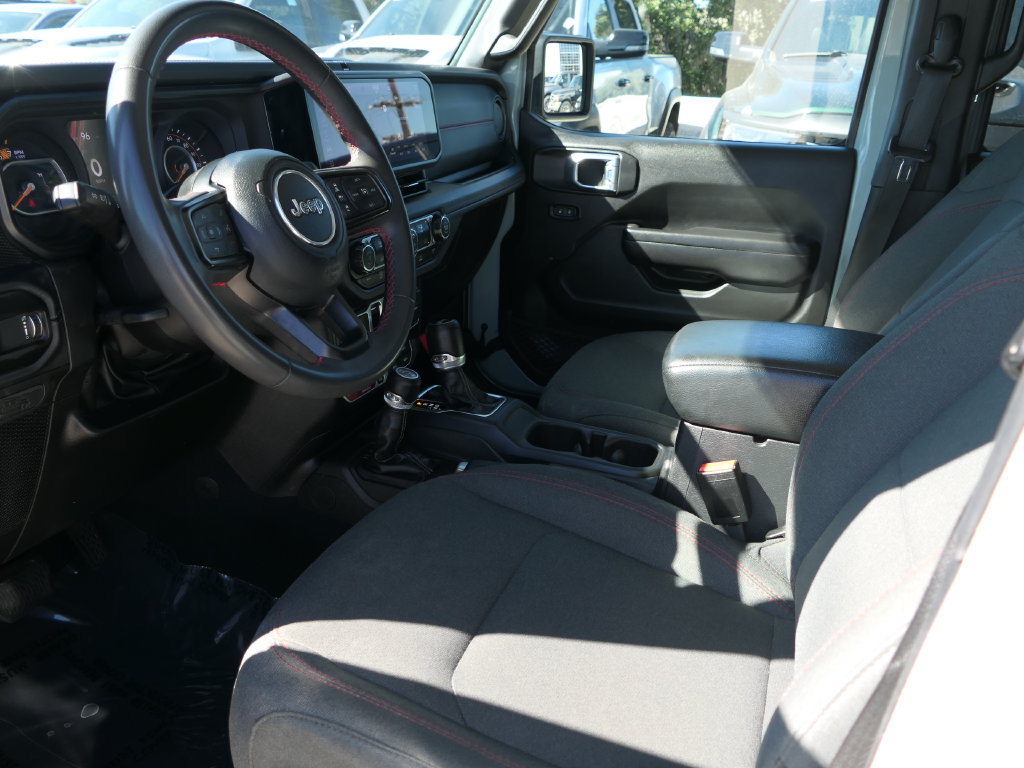 Certified 2024 Jeep Wrangler Unlimited Rubicon AWD/4WD image 12
