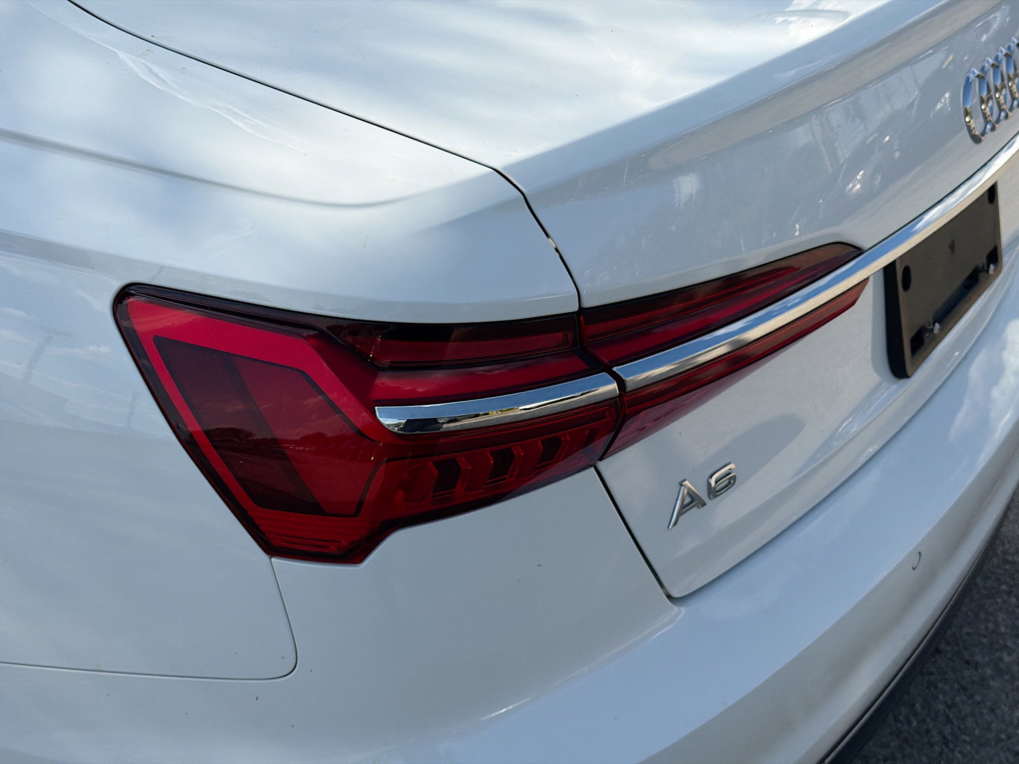 Used 2024 Audi A6 Premium Plus image 10