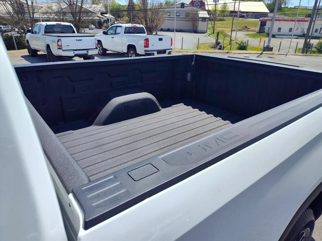 Used 2023 GMC Sierra 1500 Pro w/ Graphite Edition AWD/4WD image 12