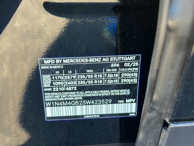 Used 2025 Mercedes-Benz GLB 250 image 37