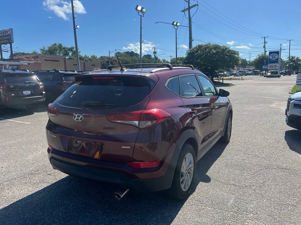 Used 2017 Hyundai Tucson SE w/ SE Popular Package 02 AWD/4WD image 4
