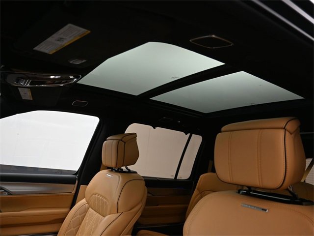 Used 2023 Jeep Grand Wagoneer Series III image 19