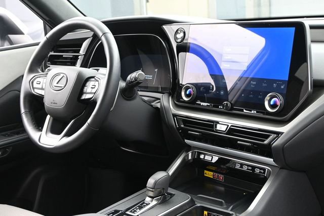 Certified 2025 Lexus TX 350 FWD w/ Technology Package image 27
