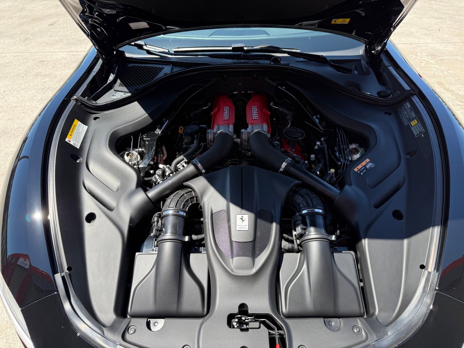 Used 2023 Ferrari Roma RWD image 28