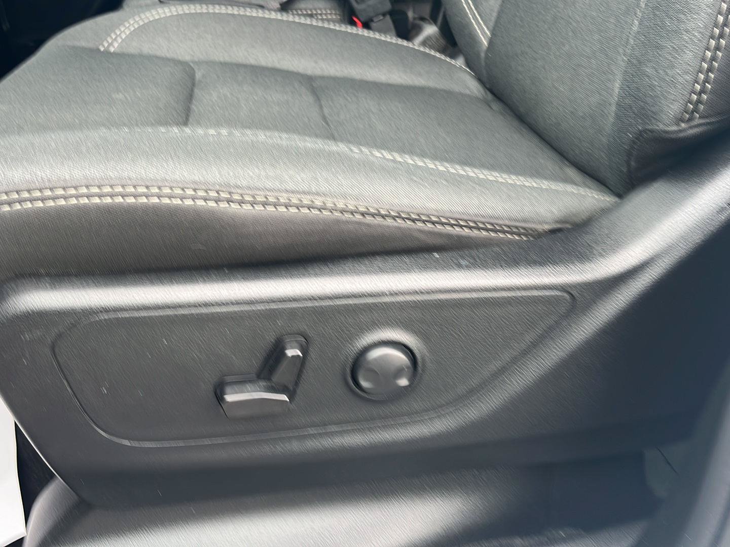Used 2025 RAM 1500 Big Horn AWD/4WD image 21